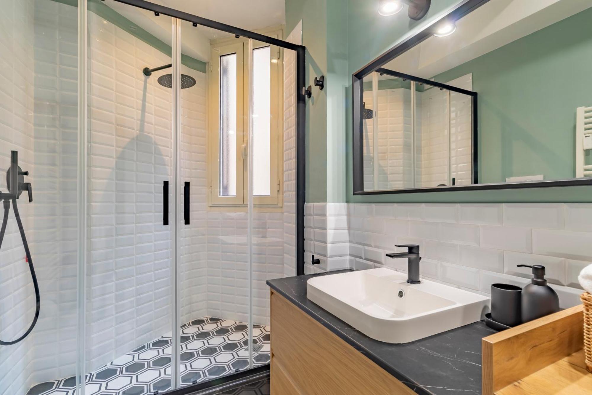 Lejlighed Domus Ana- Modern Elegance, Steps Away From The Colosseum And The Historic Center *
